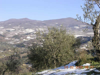 La montagna vista da Montegiovi